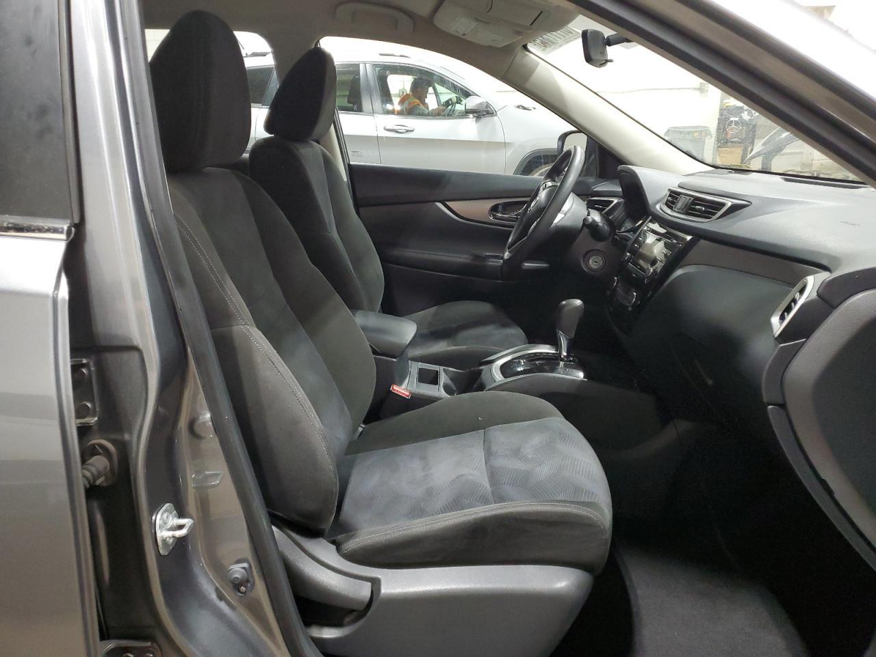 2015 NISSAN ROGUE