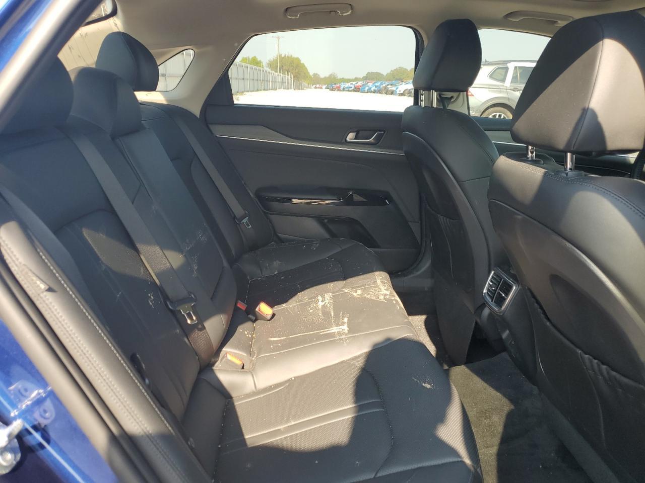 2025 KIA K5