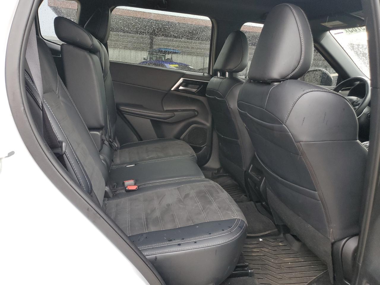 2024 MITSUBISHI outlander