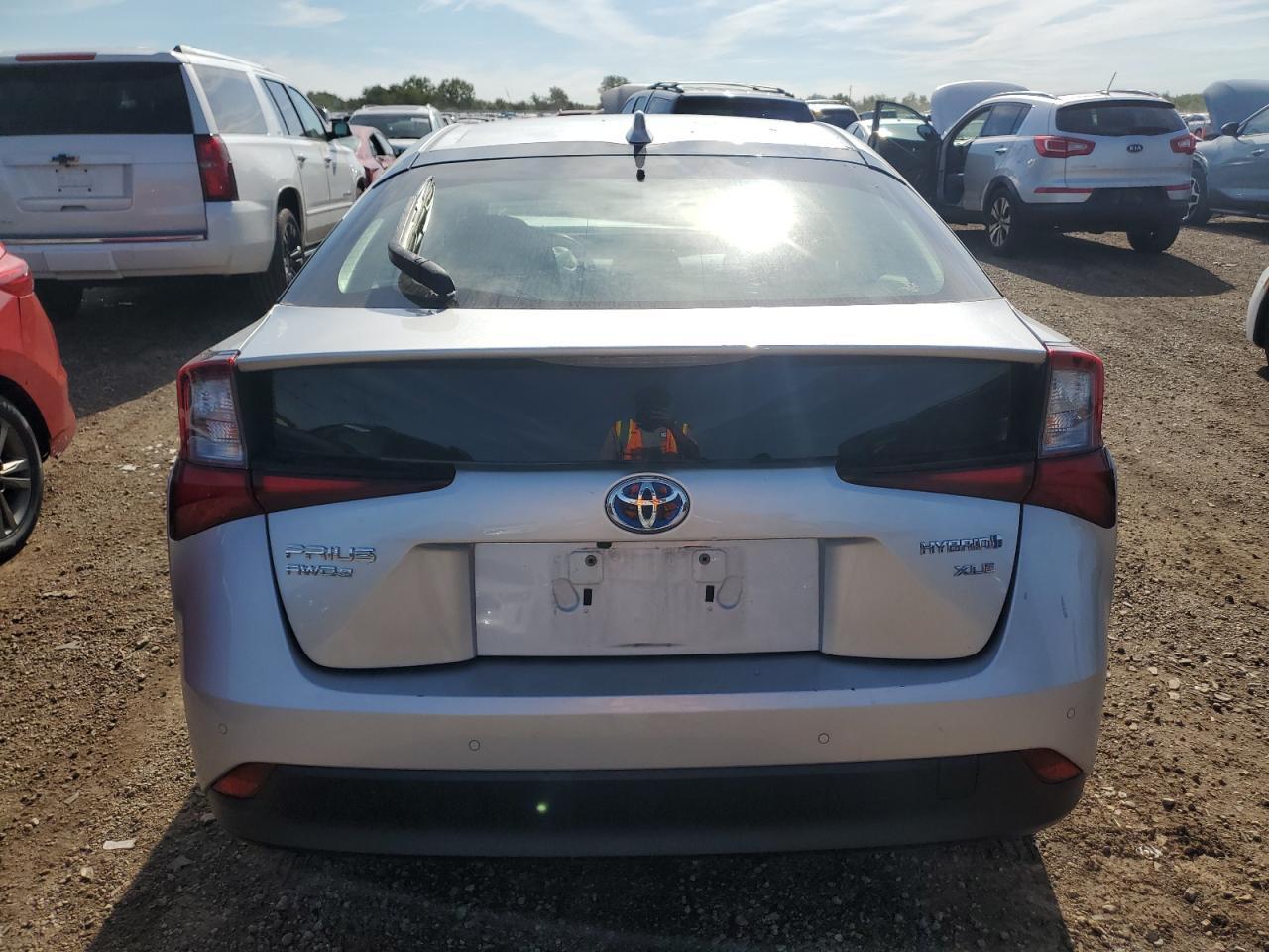 2022 TOYOTA PRIUS