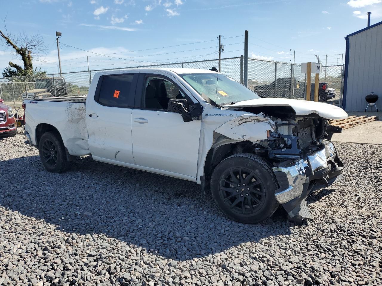 2021 CHEVROLET Silverado