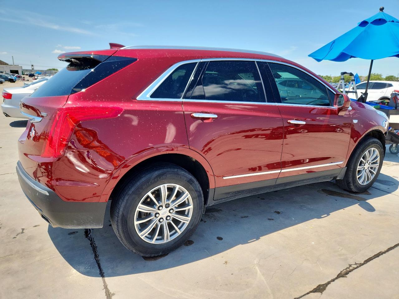 2017 CADILLAC XT5