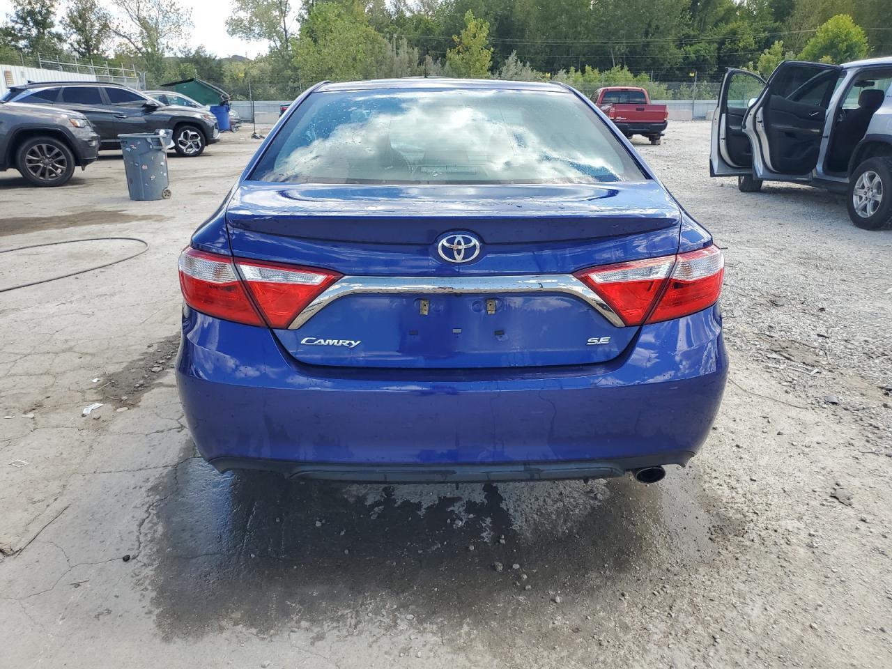 2015 TOYOTA CAMRY