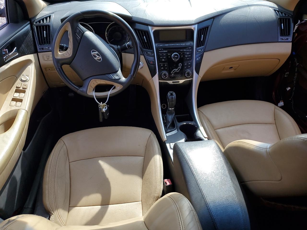 2011 HYUNDAI SONATA