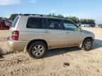 2004 TOYOTA HIGHLANDER