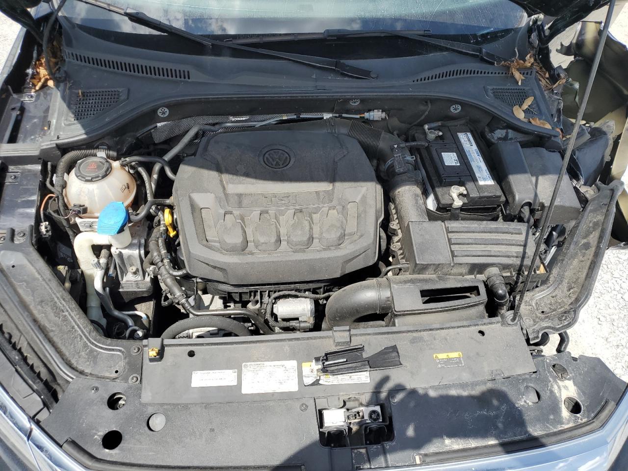 2021 VOLKSWAGEN Passat