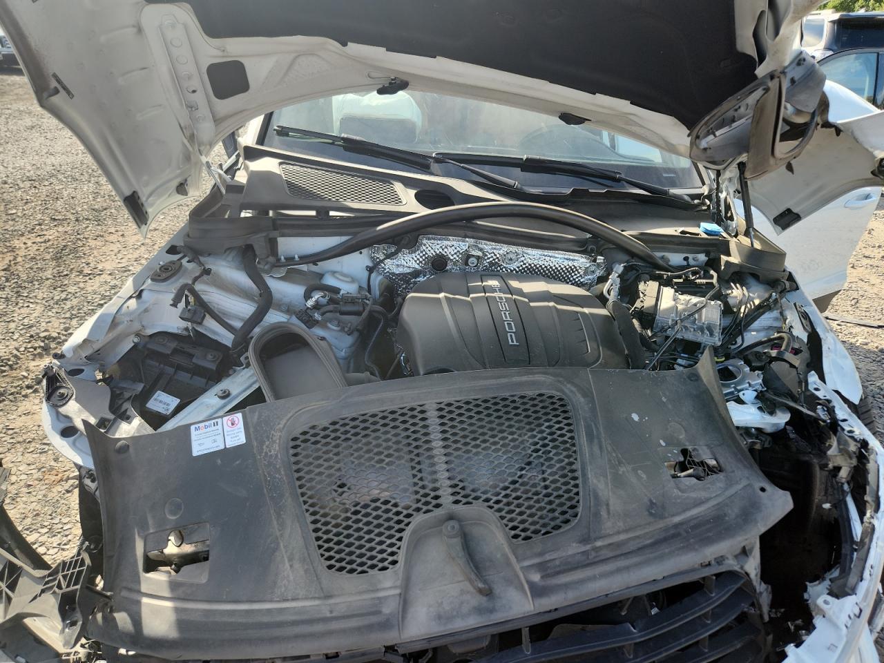2021 PORSCHE Macan