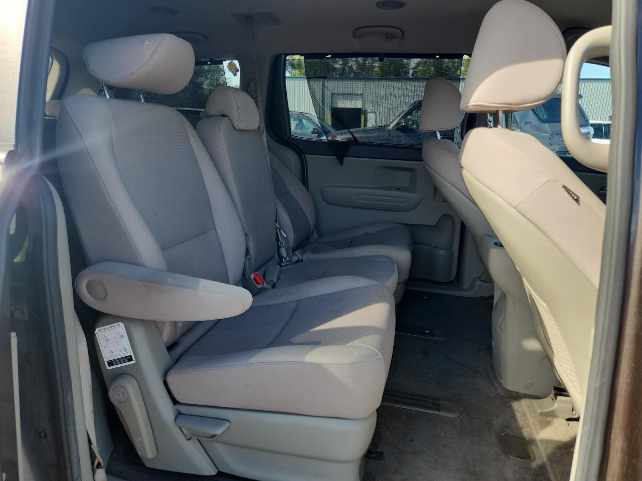 2016 KIA SEDONA