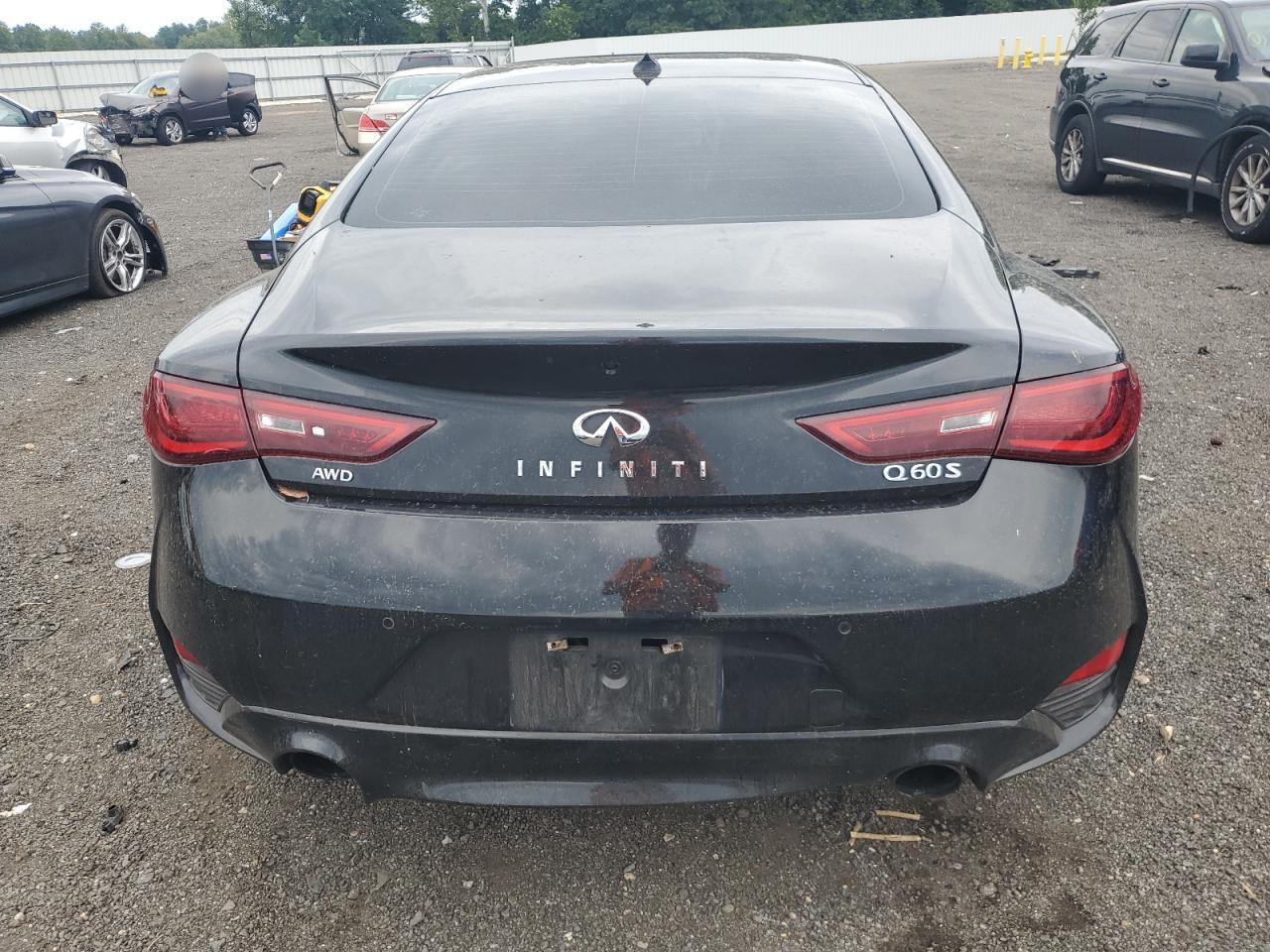 2017 INFINITI Q60