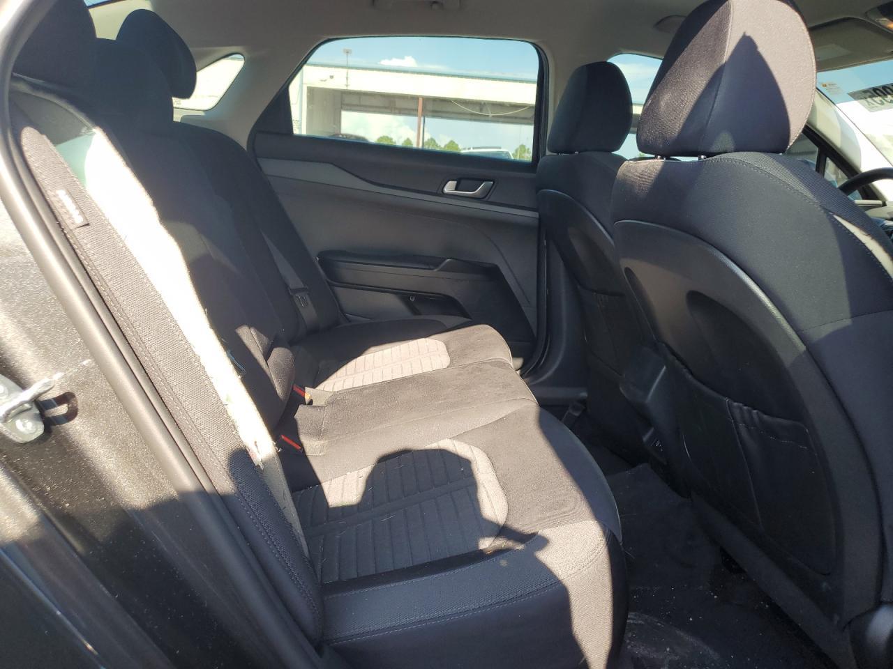 2025 KIA K5