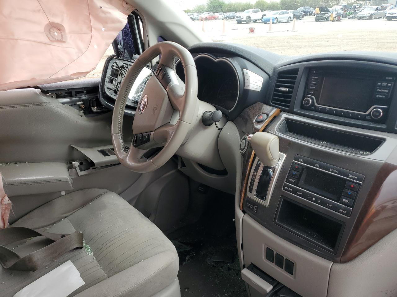2016 NISSAN Quest