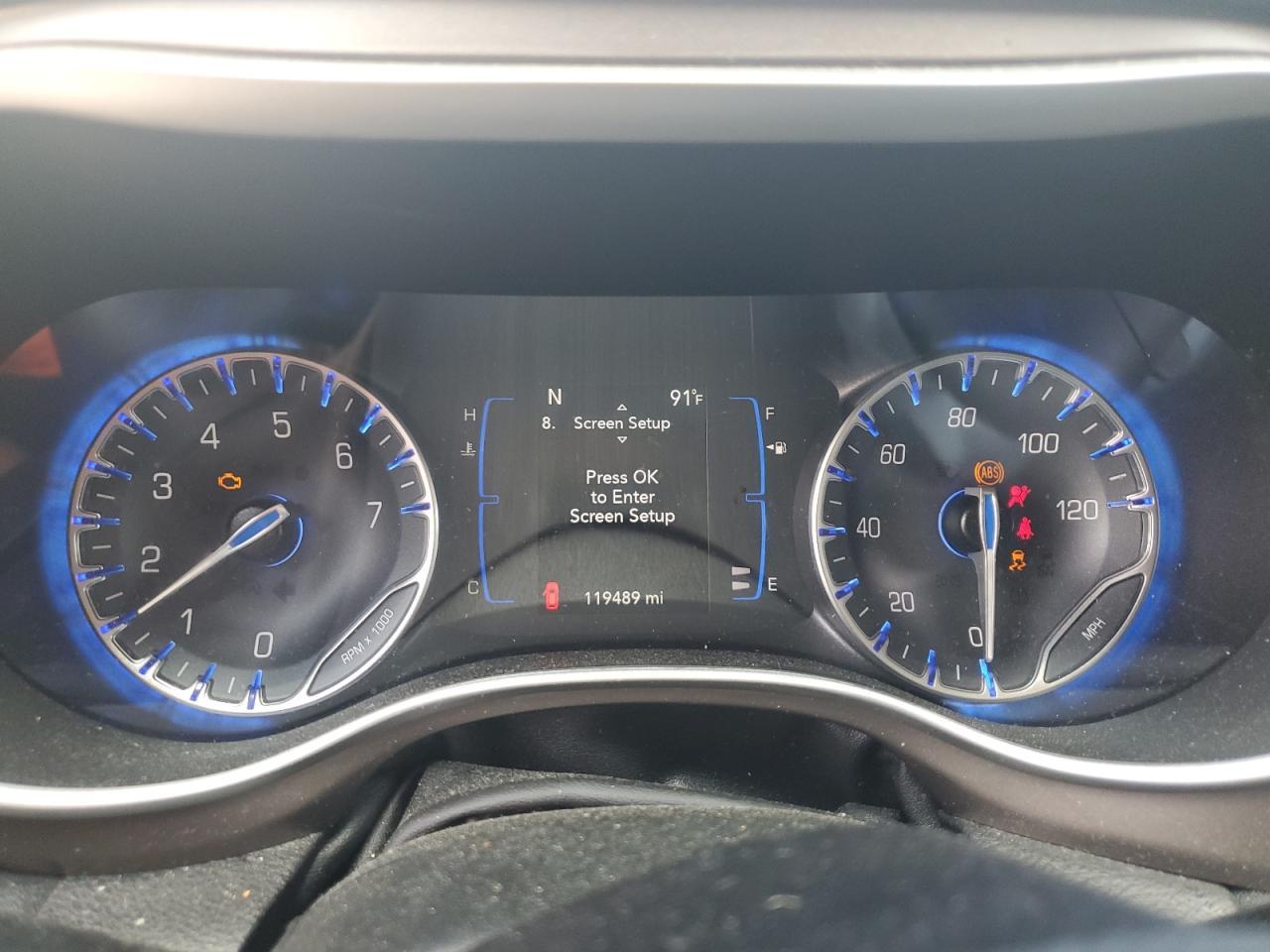 2020 CHRYSLER Voyager