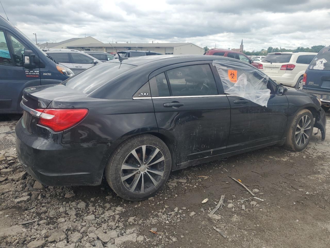 2014 CHRYSLER 200