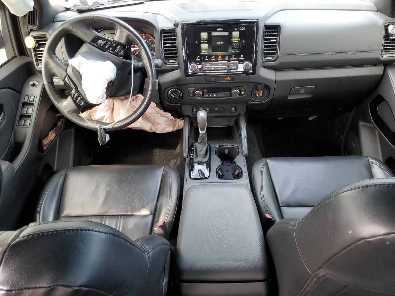 2022 NISSAN Frontier