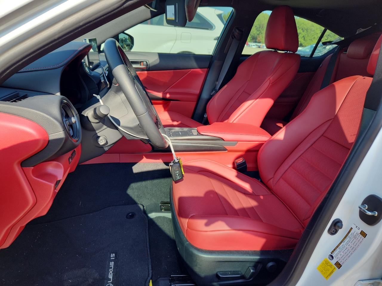 2025 LEXUS IS 350