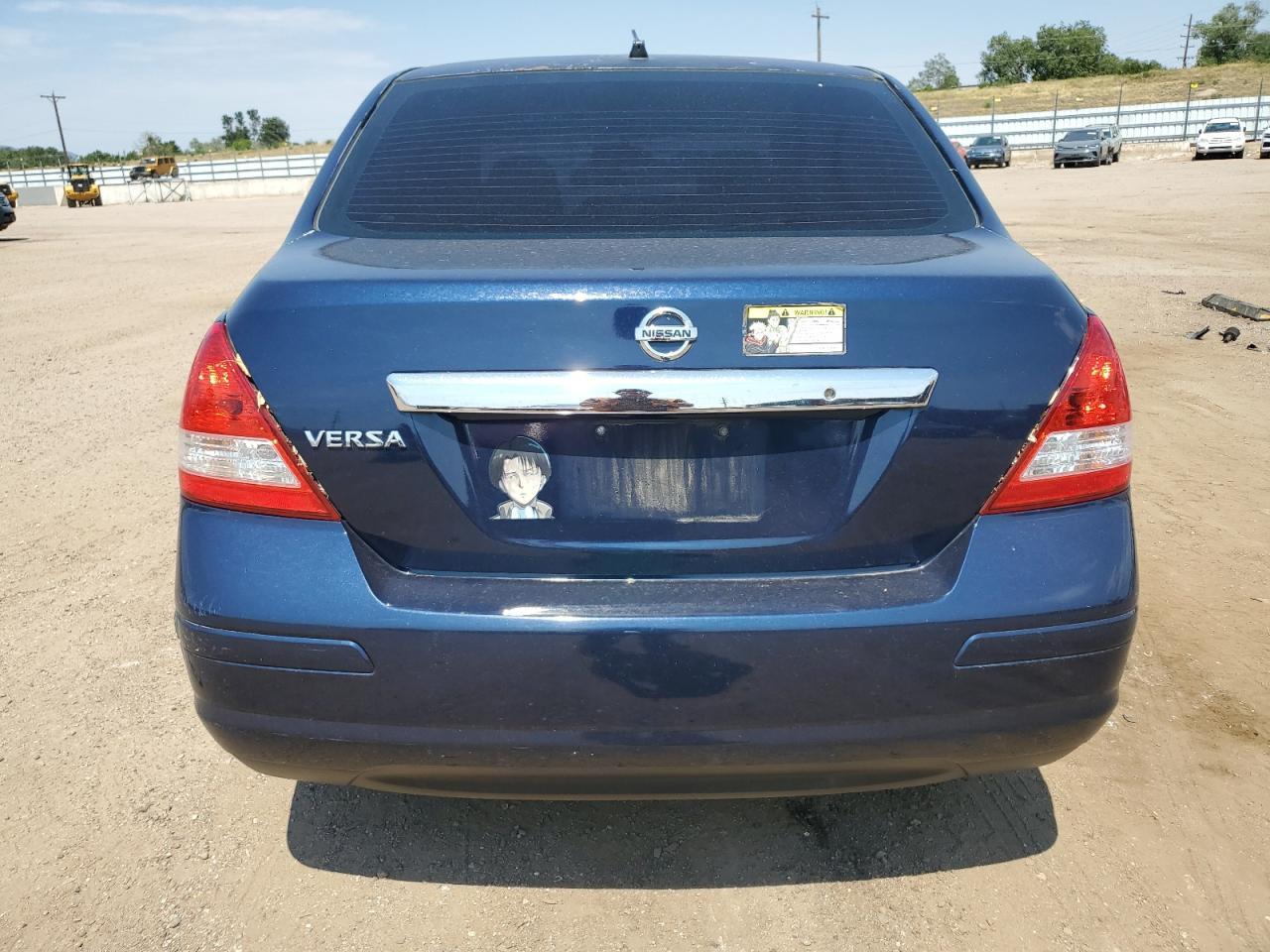 2011 NISSAN VERSA