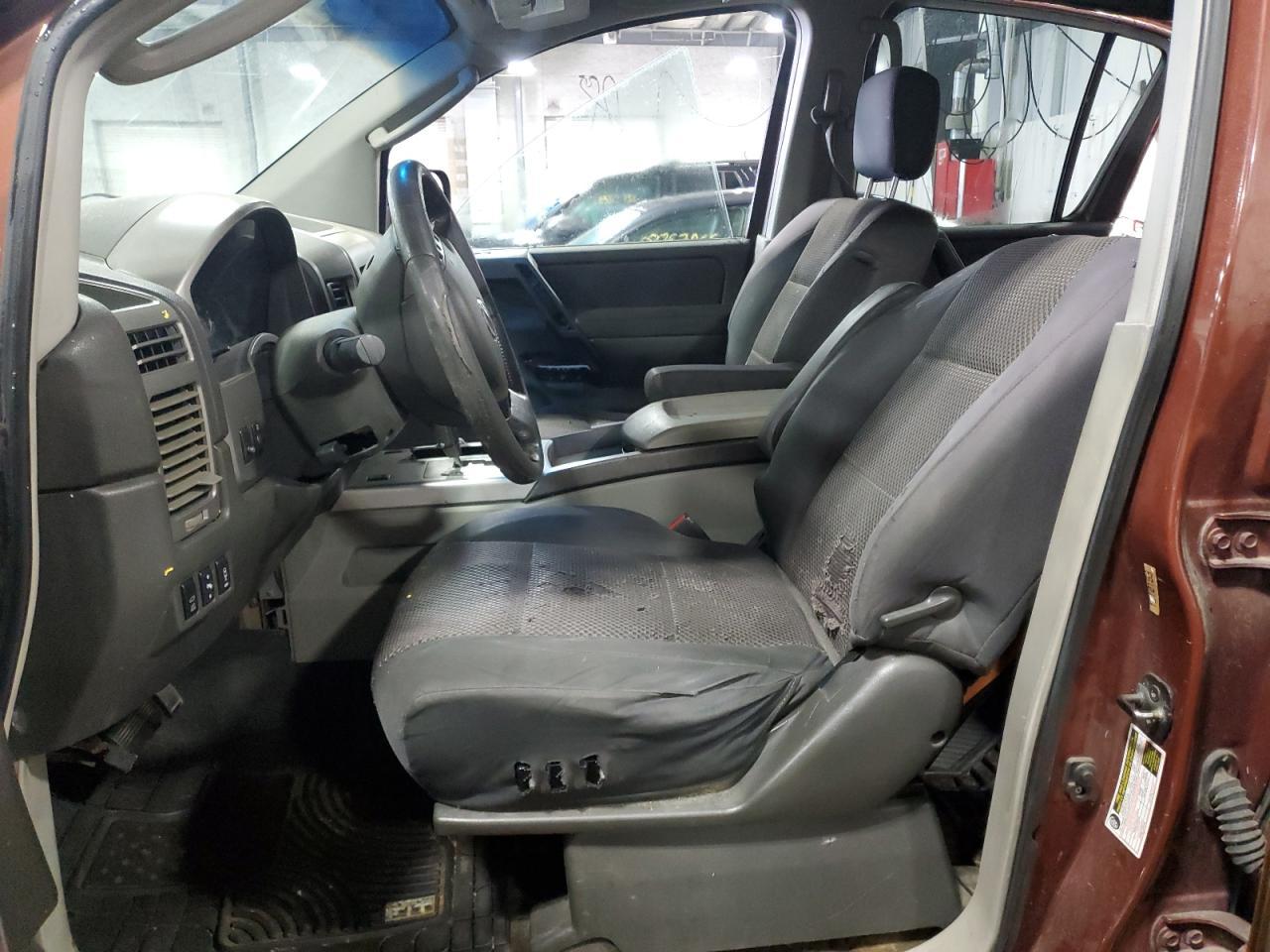 2004 NISSAN Armada