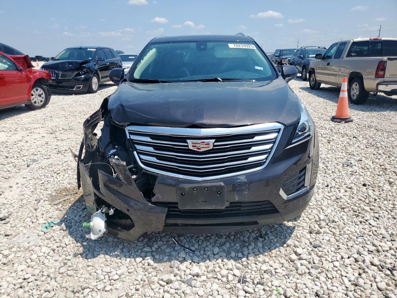 2017 CADILLAC XT5