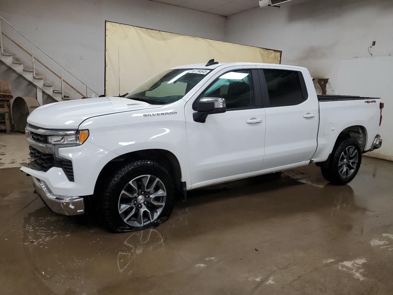 2025 CHEVROLET Silverado