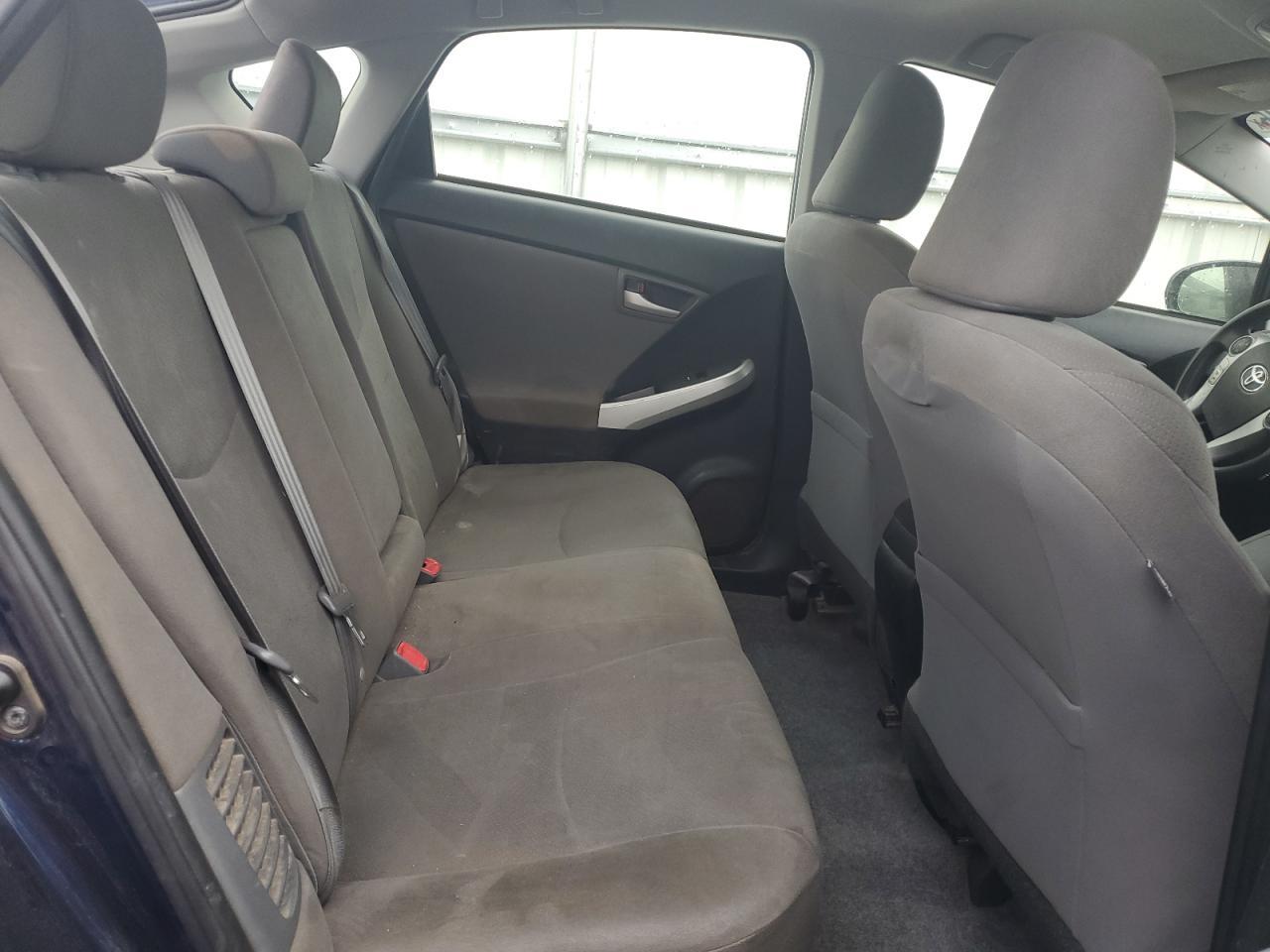 2015 TOYOTA PRIUS