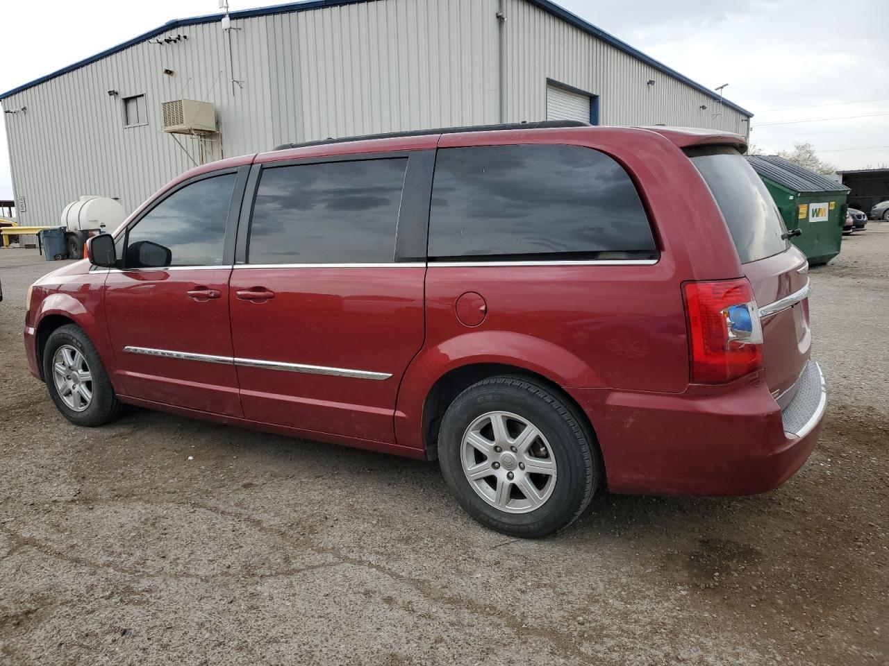 2012 CHRYSLER Town & Country