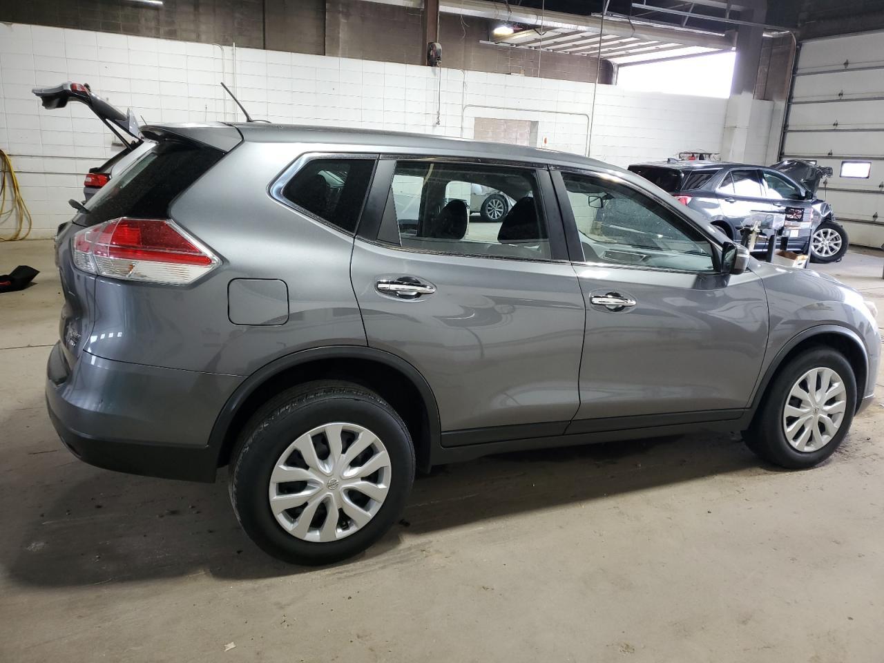 2015 NISSAN ROGUE