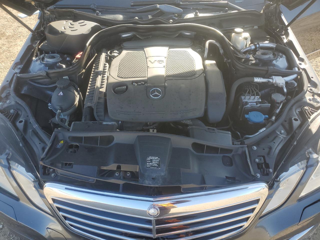 2012 MERCEDES-BENZ E-Class