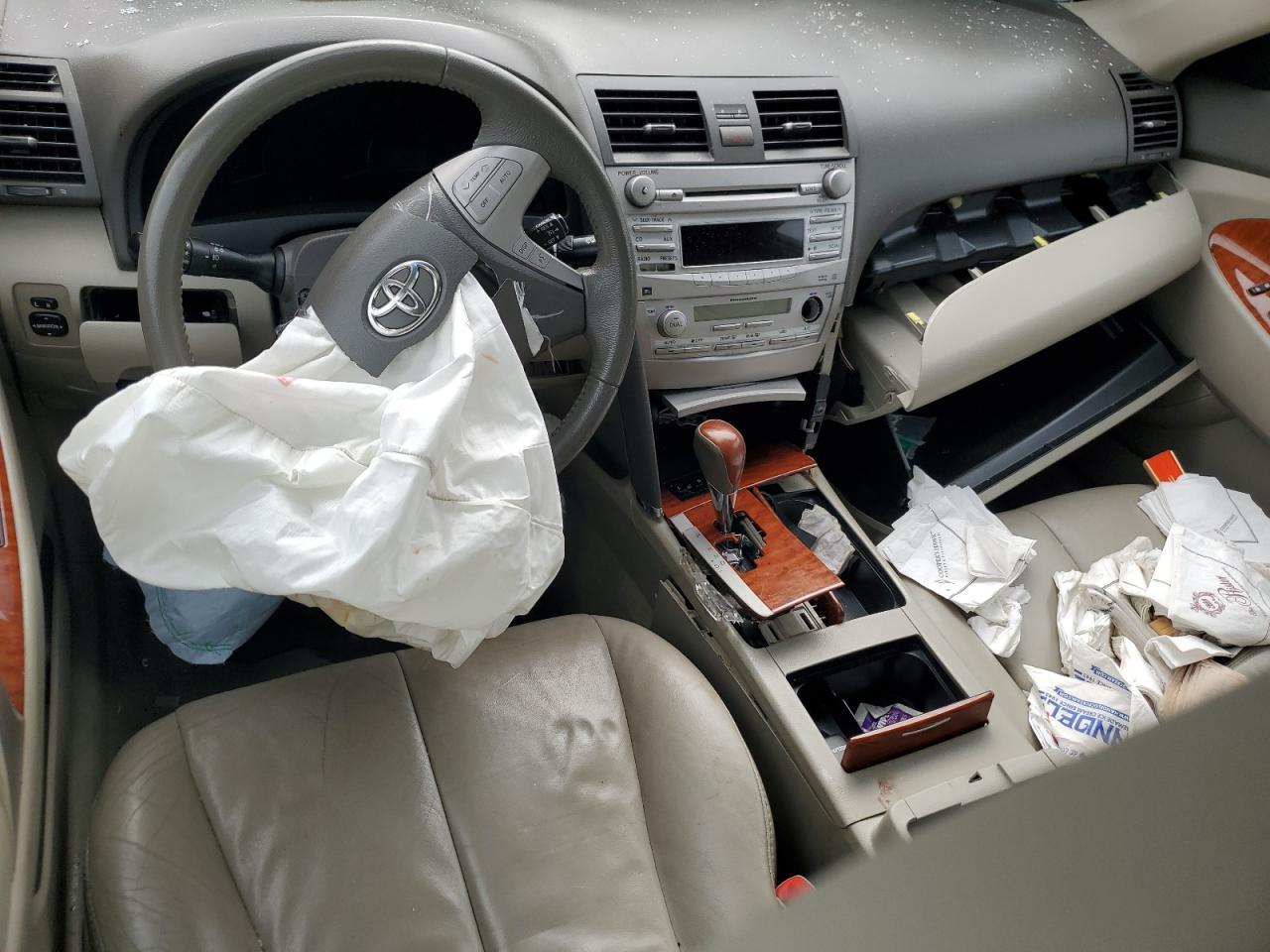 2011 TOYOTA CAMRY
