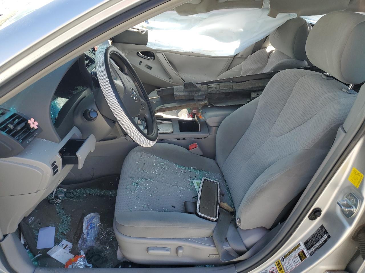 2011 TOYOTA CAMRY