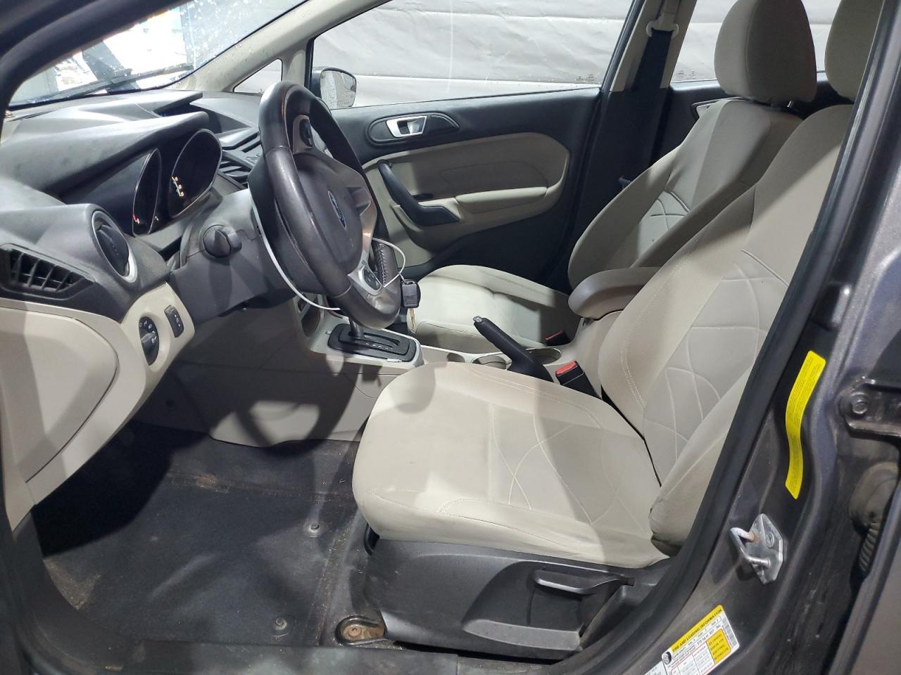 2014 FORD Fiesta