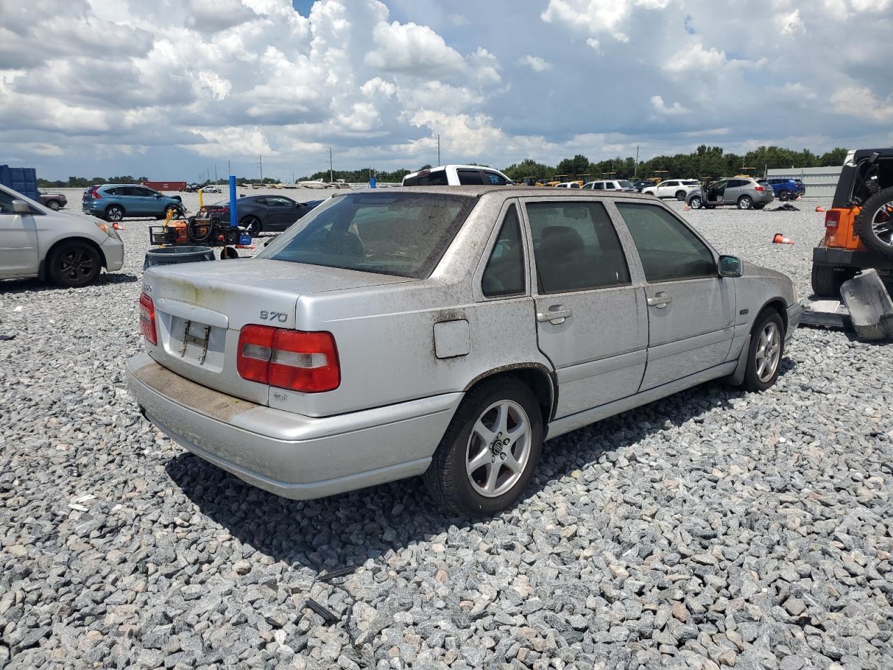 1998 VOLVO S70