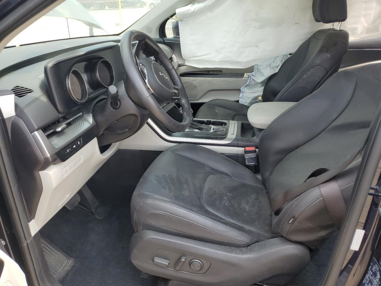 2024 KIA Carnival