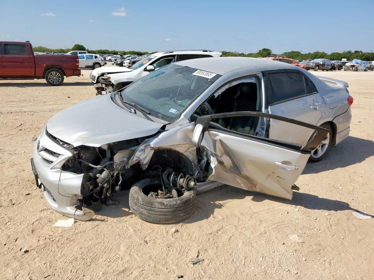 2013 TOYOTA COROLLA