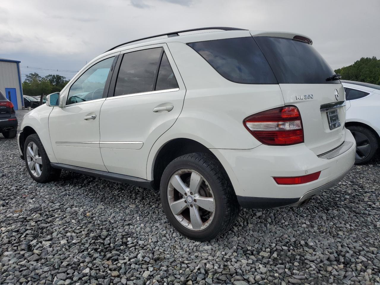 2011 MERCEDES-BENZ ML-Class