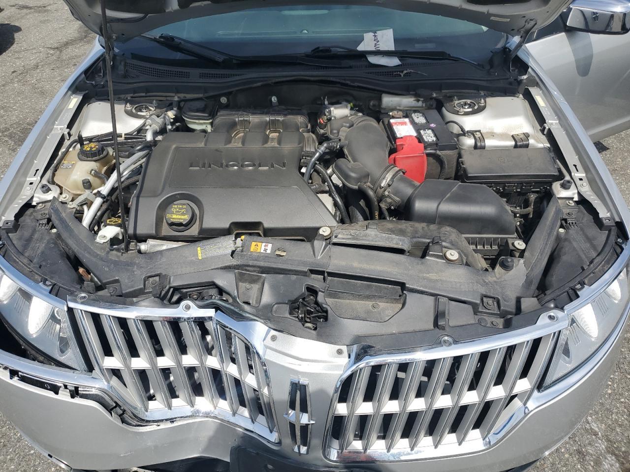 2011 LINCOLN MKZ