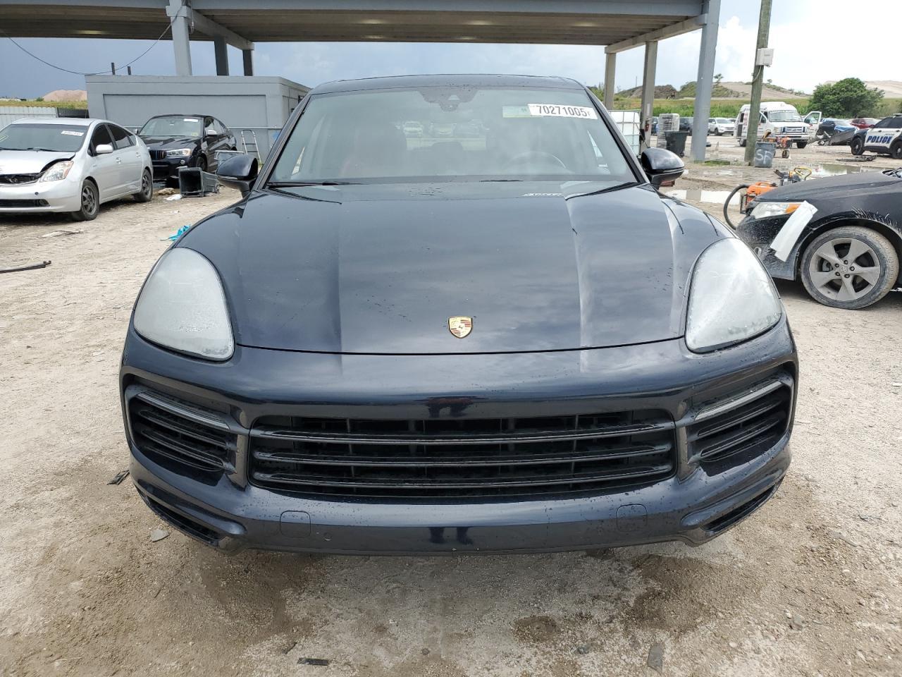 2021 PORSCHE CAYENNE