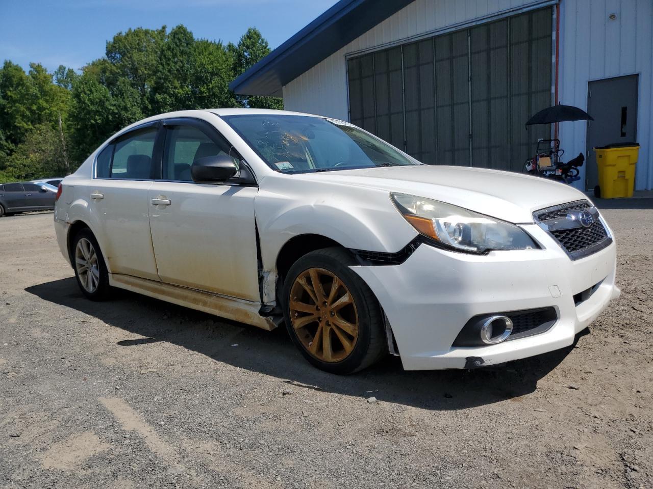 2014 SUBARU Legacy