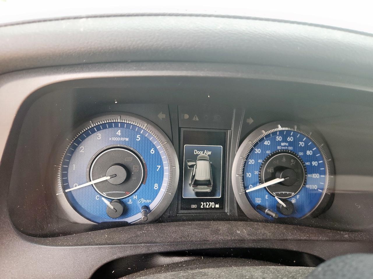 2016 TOYOTA SIENNA