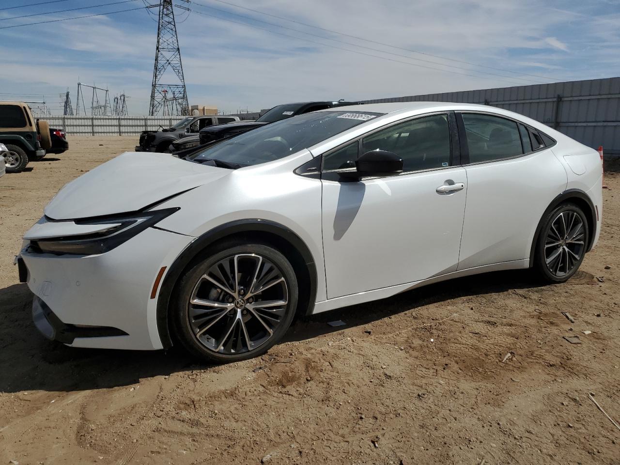 2024 TOYOTA PRIUS