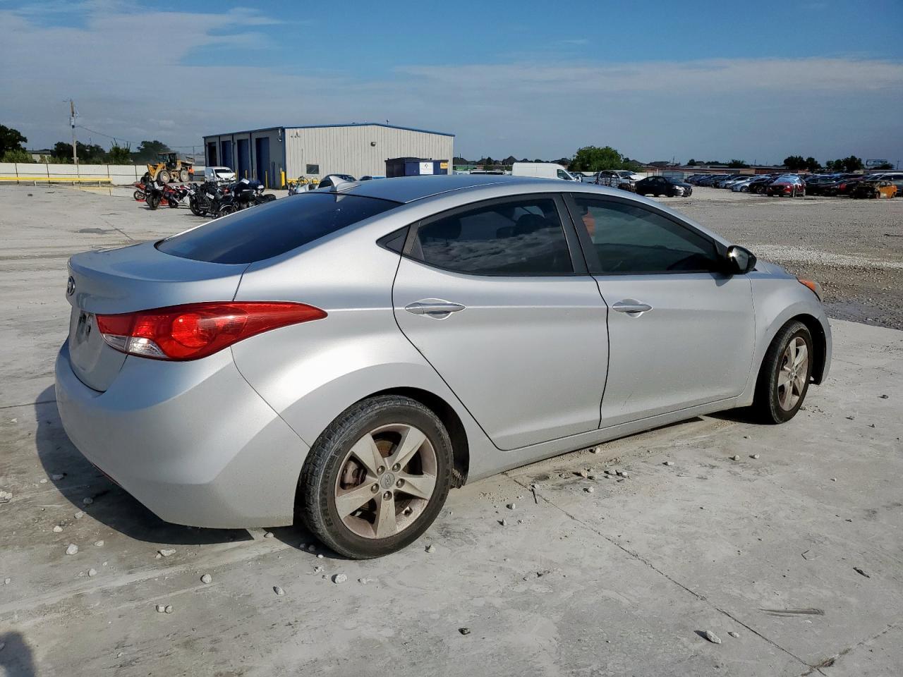 2012 HYUNDAI ELANTRA