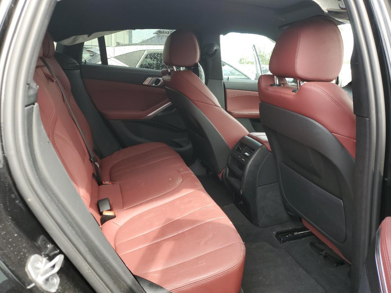 2022 BMW X6
