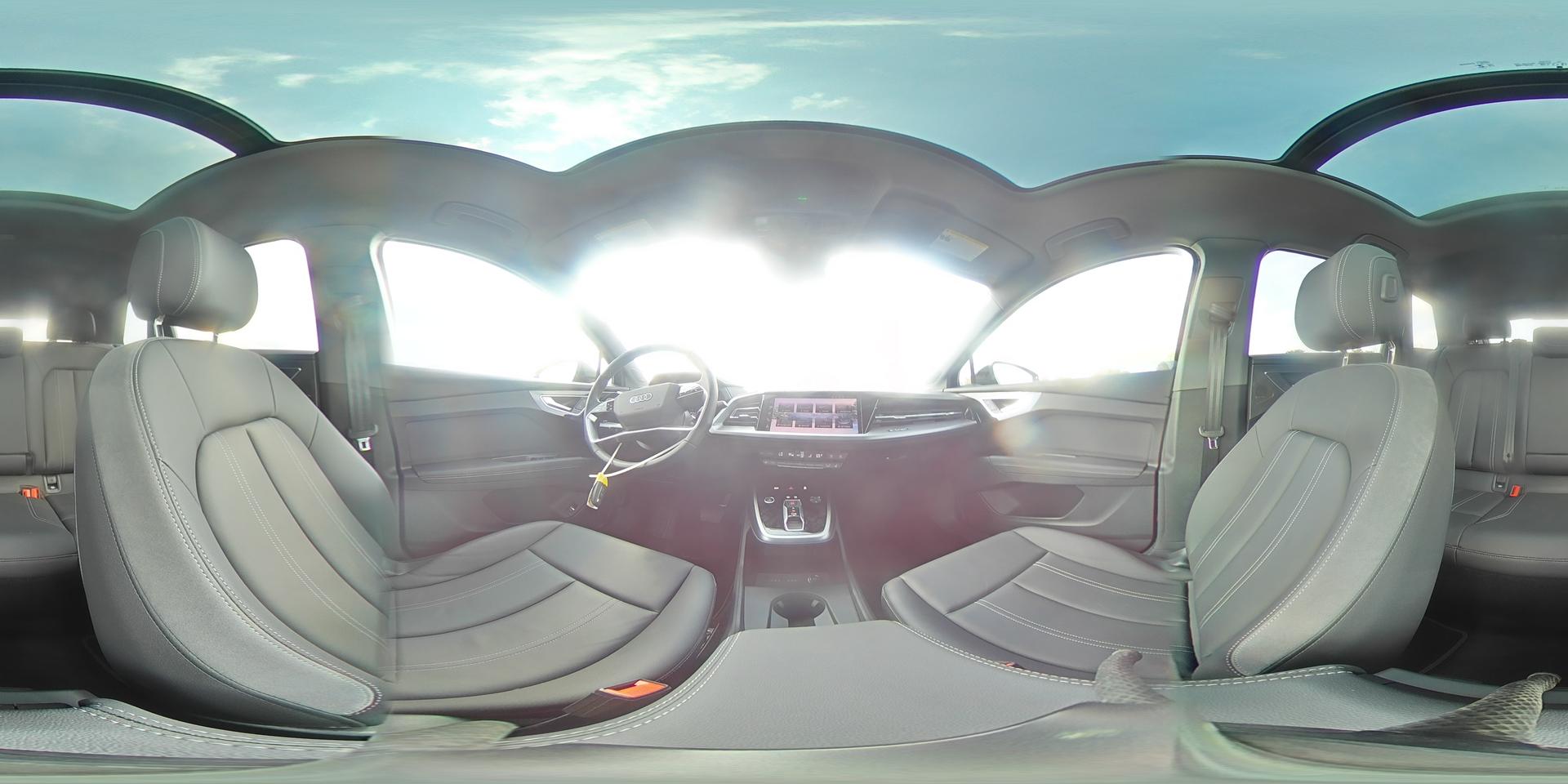 2024 AUDI Q4 e-tron