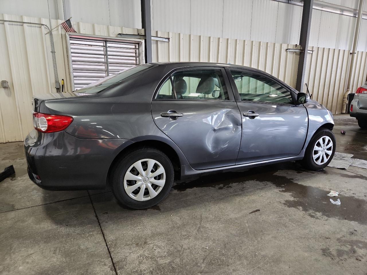 2011 TOYOTA COROLLA