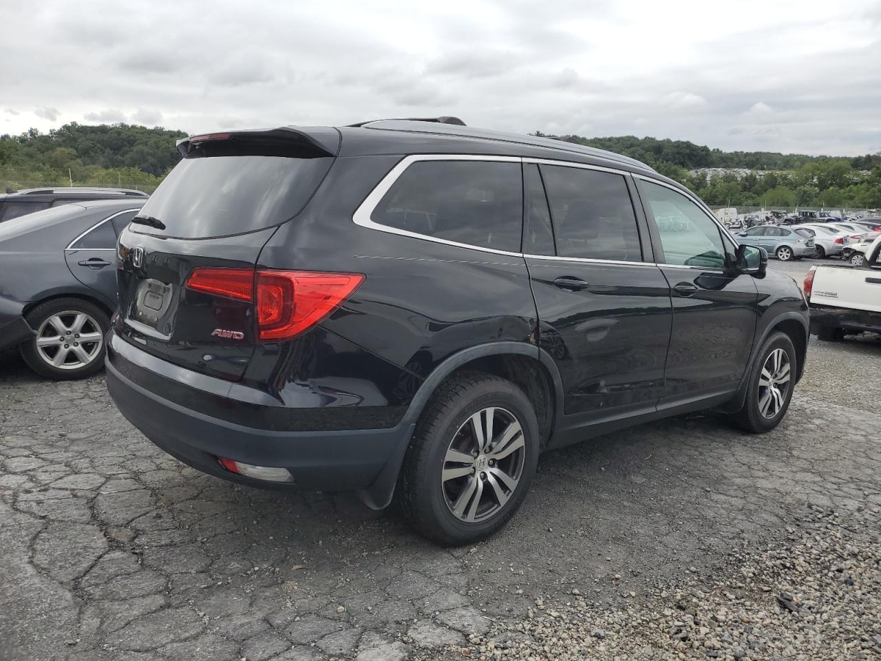 2017 HONDA PILOT
