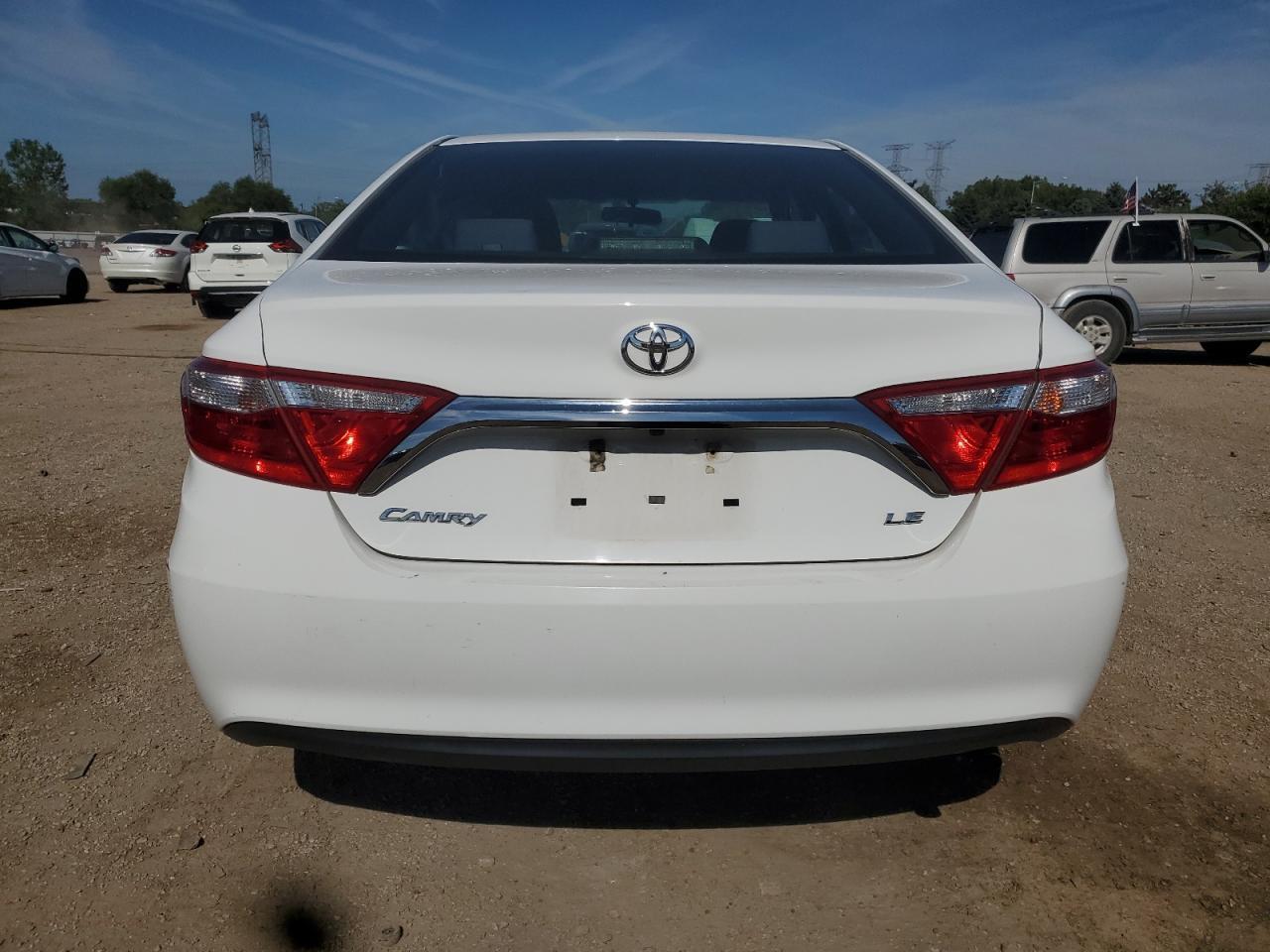 2015 TOYOTA CAMRY