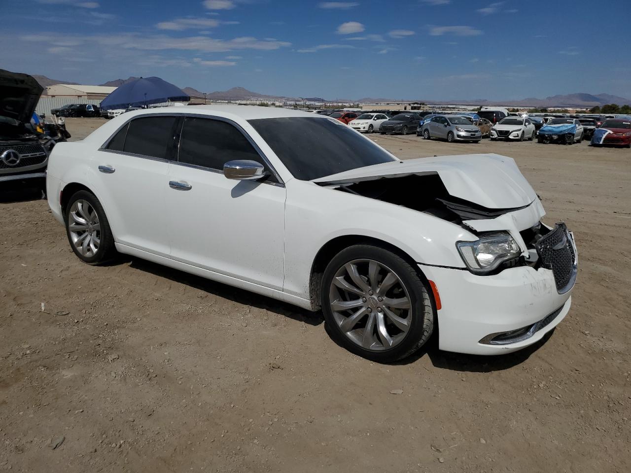 2019 CHRYSLER 300