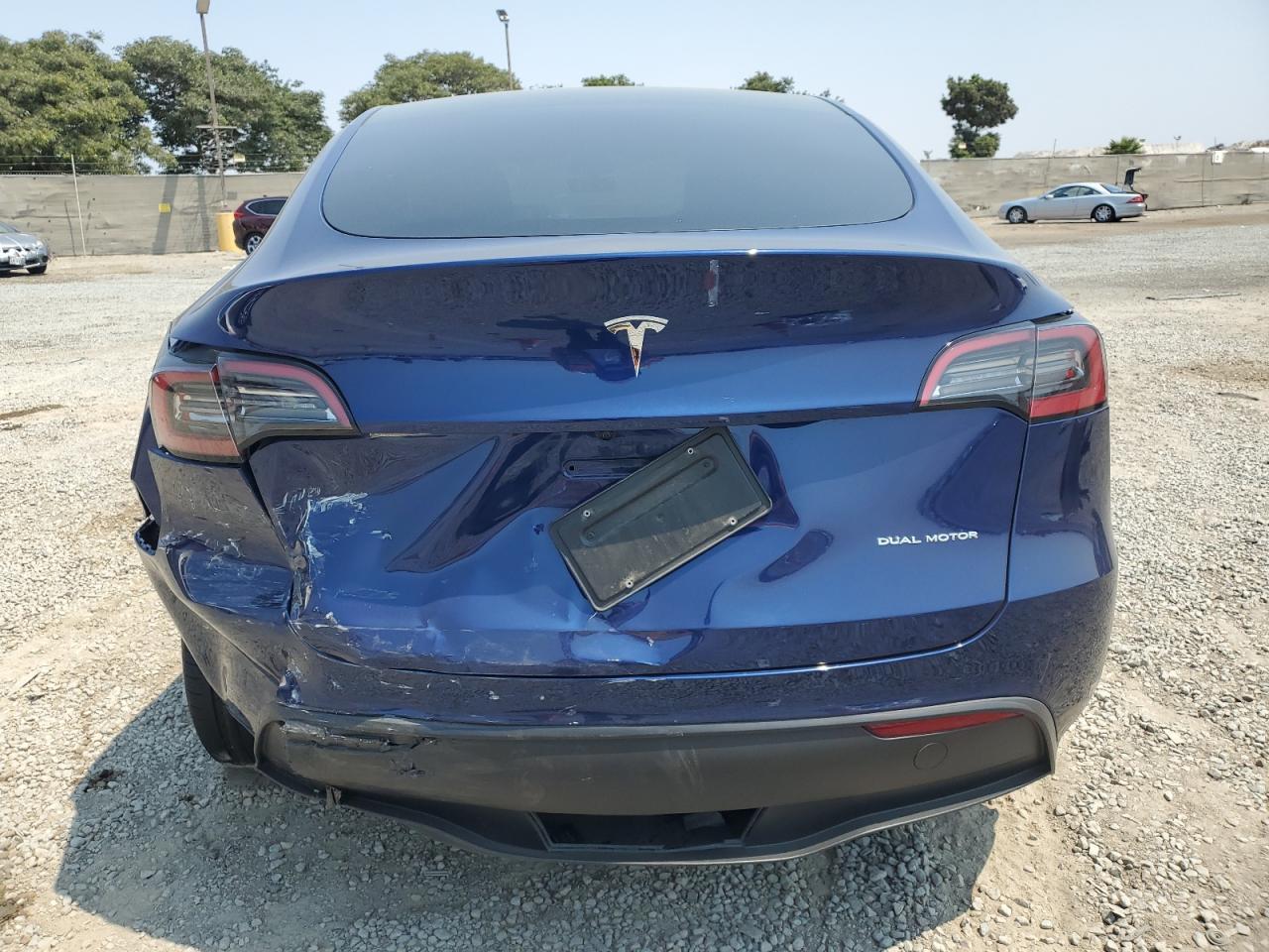 2024 TESLA MODEL Y