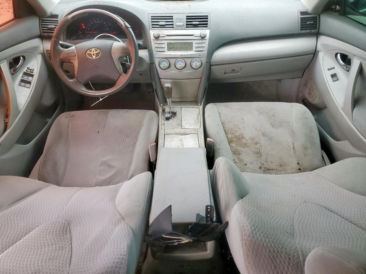 2011 TOYOTA CAMRY