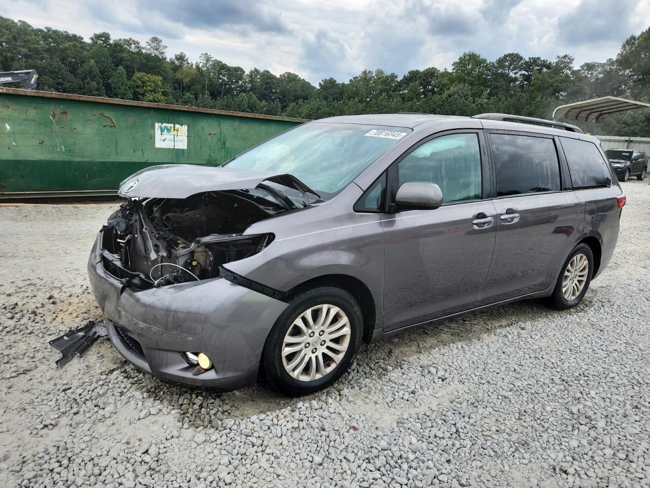 2016 TOYOTA SIENNA