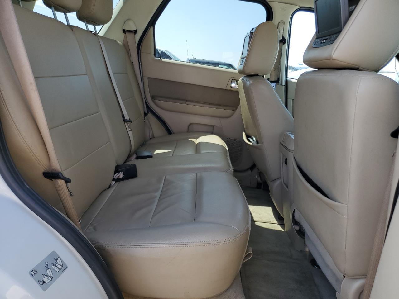 2010 FORD ESCAPE